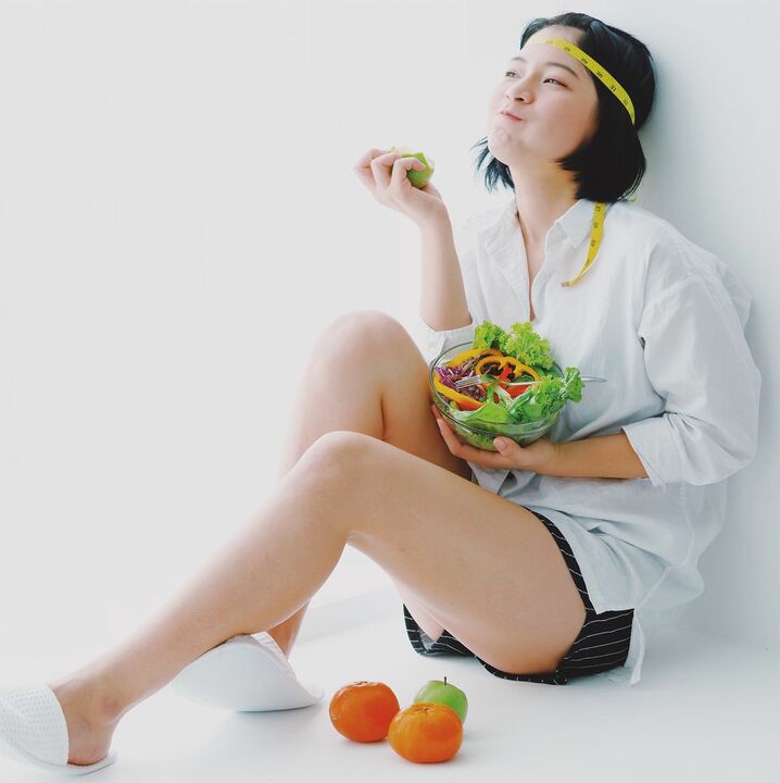 Plato de ensalada de verduras frescas de dieta adelgazante japonesa